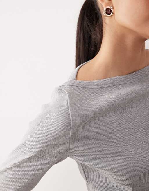 ASOS DESIGN – Gråmelerad topp med båtringning, långa ärmar och rundad nederkant, 2 av 4