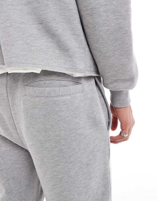 ASOS DESIGN – Gråmelerade mjukisbyxor med raka ben och råskuren fåll, del av set, 4 av 5