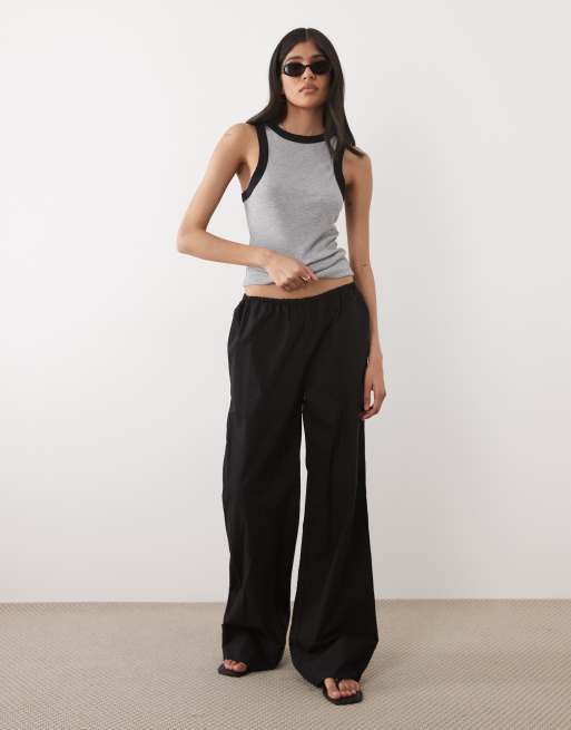 ASOS DESIGN – Gråmelerat och svart, ribbat brottarlinne med kontrastfärgad fåll, 2 av 4