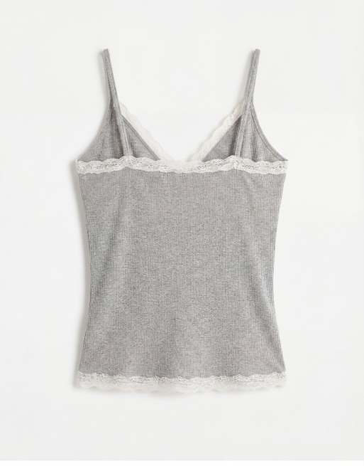ASOS DESIGN - Gråmeleret cami-top med V-hals og kontrasterende blondedetaljer, 6 af 7