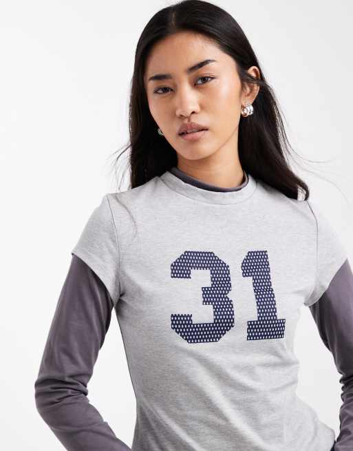 ASOS DESIGN - Gråmeleret top i dobbeltlag med 31-talprint med polkaprikker, 2 af 4