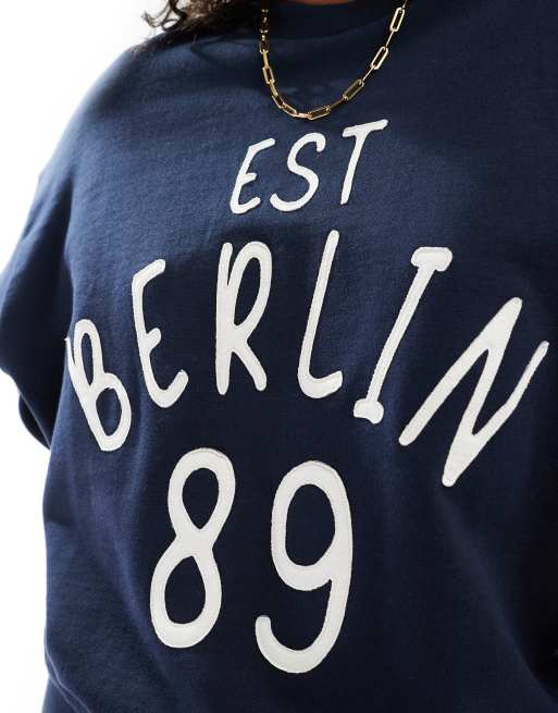 ASOS DESIGN – Granatowa bluza z napisem Berlin, część zestawu, 2 z 4