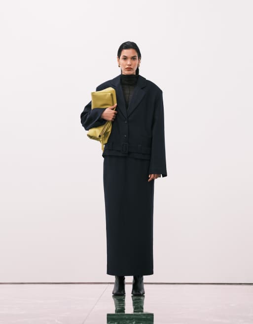 ASOS DESIGN – Granatowy zestaw: dopasowana marynarka z paskiem u dołu i spódnica ołówkowa midi, 3 z 3