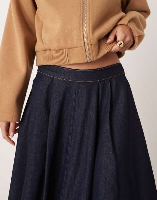 ASOS DESIGN – Granatowa jeansowa plisowana spódnica z koła, 5 z 5