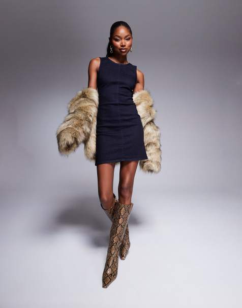 ASOS DESIGN – Granatowa jeansowa sukienka mini bez rękawów z ozdobnymi przeszyciami - view 1