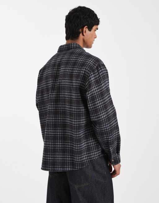 ASOS DESIGN – Granatowa koszula oversize w kratkę z naszywką, 4 z 5