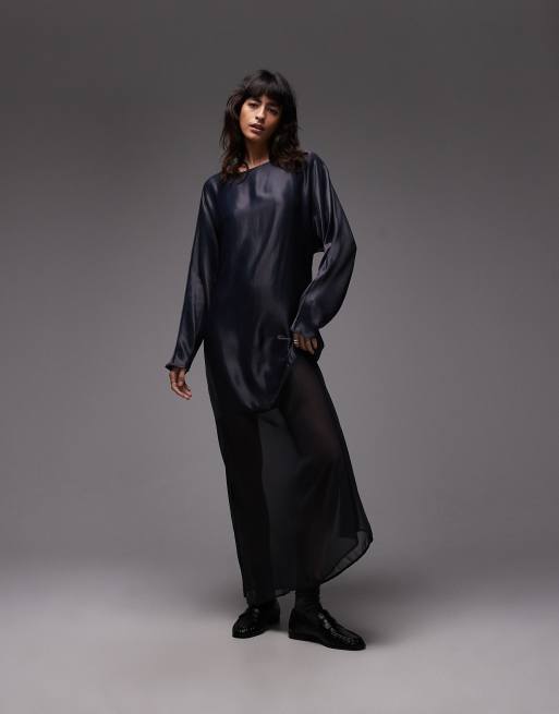 ASOS DESIGN – Granatowa satynowa sukienka maxi z prostym dekoltem, nietoperzowymi rękawami i koronkową spódnicą