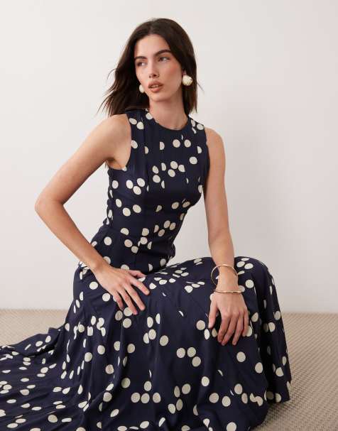 ASOS DESIGN – Granatowa sukienka maxi o fasonie bokserki z godetami w groszki - view 1