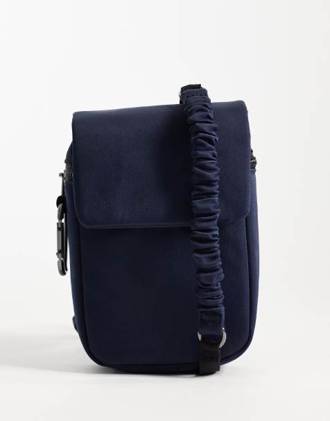 ASOS DESIGN – Granatowa torebka crossbody z technicznego materiału - view 1