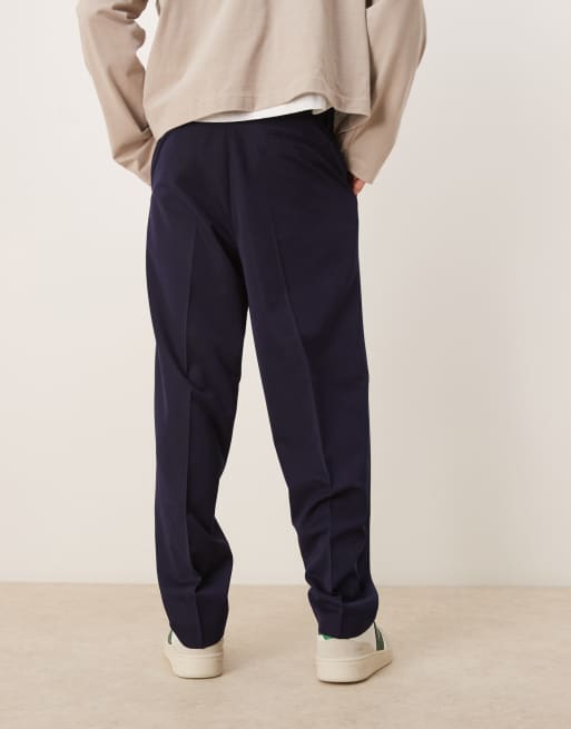 ASOS DESIGN – Granatowe eleganckie spodnie oversize o zwężanym kroju, 3 z 5