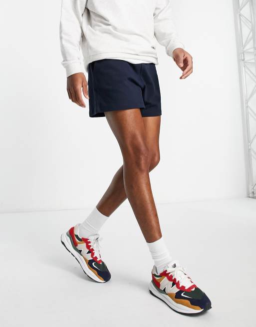 ASOS DESIGN – Granatowe szorty z dżerseju o luźnym kroju, 4 z 4