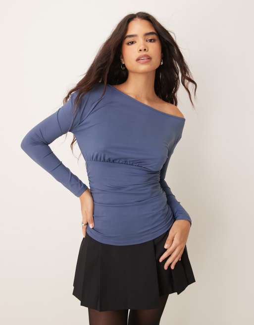 ASOS DESIGN – Granatowy asymetryczny top o luźnym kroju na jedno ramię