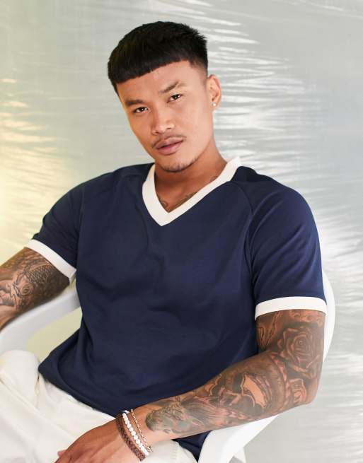 ASOS DESIGN – Granatowy T-shirt o kroju podkreślającym sylwetkę z kremowymi lamówkami