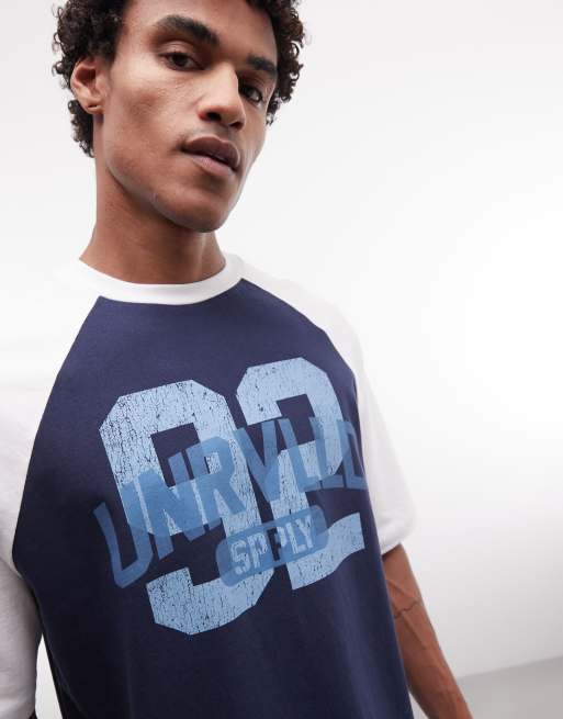 ASOS DESIGN – Granatowy T-shirt o pudełkowym kroju oversize z grafiką 92, 5 z 5