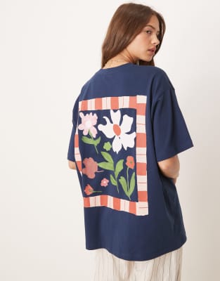 ASOS DESIGN – Granatowy T-shirt oversize z grafiką z motywem kwiatów - view 1