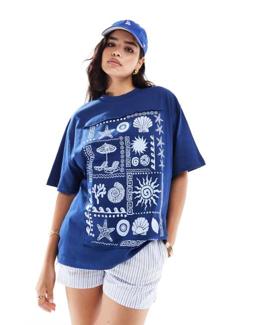 ASOS DESIGN – Granatowy T-shirt oversize z patchworkowym nadrukiem z muszlami