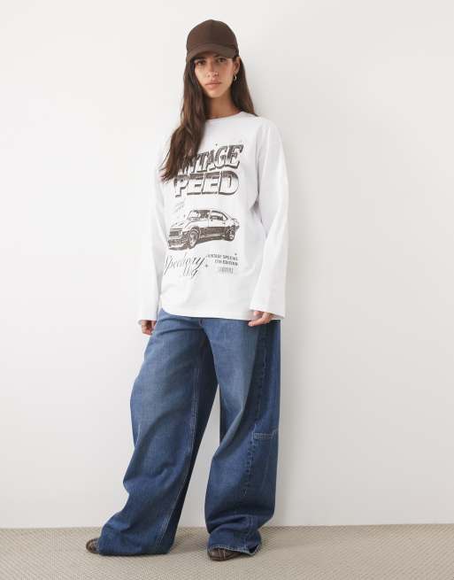 ASOS DESIGN graphic long sleeve t-shirt in white, 2 of 4