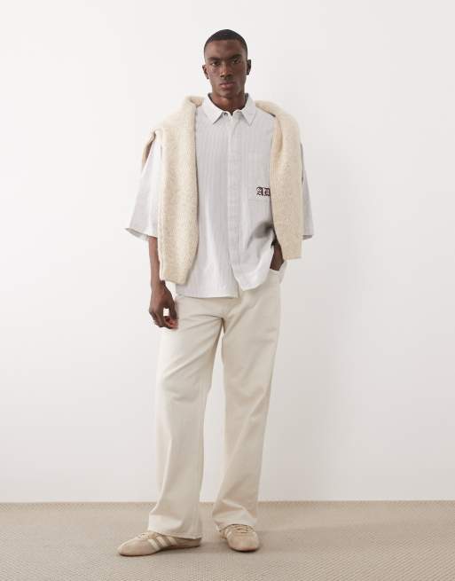 ASOS DESIGN – Grårandig skjorta i oversize med broderi på fickan, 2 av 5