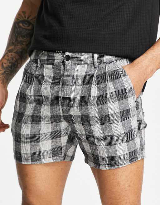 ASOS DESIGN – Grårutiga cigarette-shorts i linne 