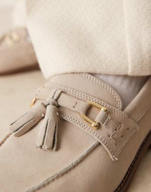 ASOS DESIGN gray suede loafers with tassels, 3 of 4