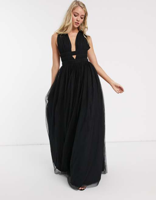 ASOS DESIGN - Grecian - Sort lagdelt tyl maxikjole med dyb udskæring