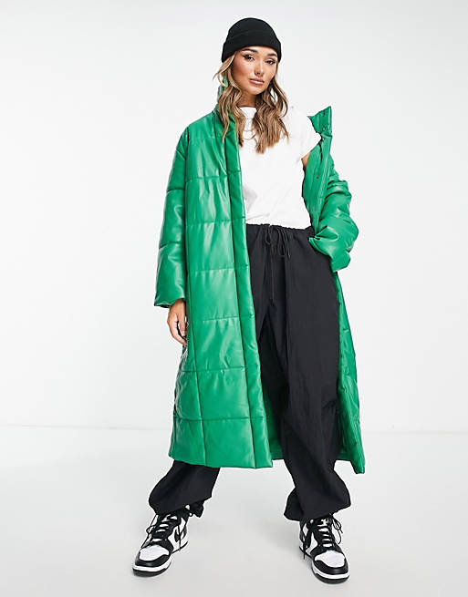 skarpt Ørken Ekstremt vigtigt ASOS DESIGN - Grøn longline-frakke i imiteret læder med firkantet vattering  | ASOS
