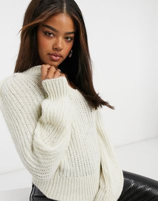 ASOS DESIGN – Grob gestrickter Pullover mit weiten Ärmeln-Weiß