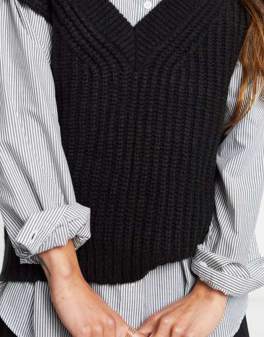 ASOS DESIGN – Grob gestrickter Pullunder in Schwarz, 3 von 4