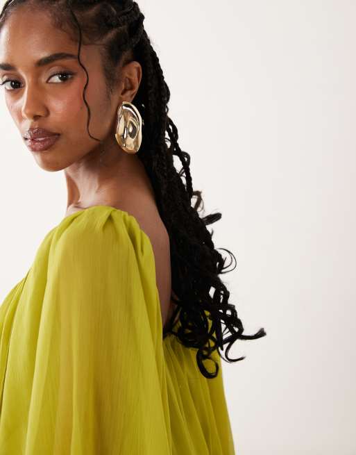 ASOS DESIGN – Große Ohrstecker in geschmolzener Gold-Optik, 3 von 4