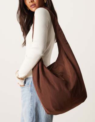ASOS DESIGN - Große, weiche Tragetasche zum Umhängen in Schokobraun