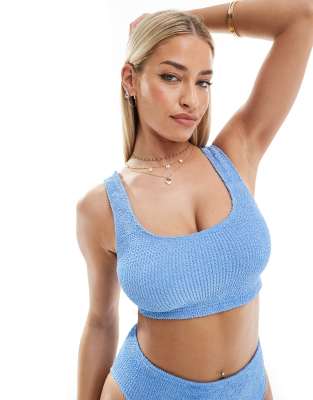 ASOS DESIGN - Größere Brust - Amy - Mix and Match - Kurzes Bikinioberteil in Blau mit Knitterdesign