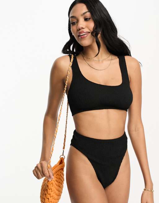ASOS DESIGN – Größere Brust – Amy – Mix and Match – Kurzes, eng geschnittenes Bikinioberteil in Schwarz mit Knitterdesign und U-Ausschnitt
