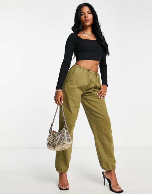 ASOS DESIGN – Größere Brust – Kurzes Oberteil in Schwarz mit eckigem Ausschnitt und Ziernaht, 3 von 4