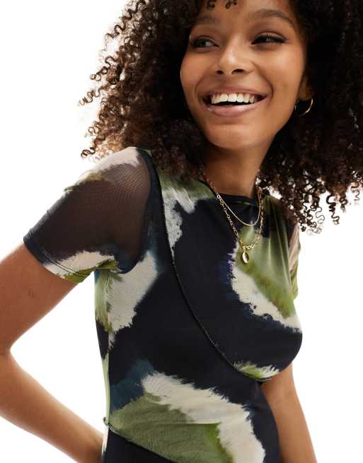 ASOS DESIGN – Grön, abstraktmönstrad maxiklänning i mesh med korta ärmar och dekorativ söm, 3 av 4
