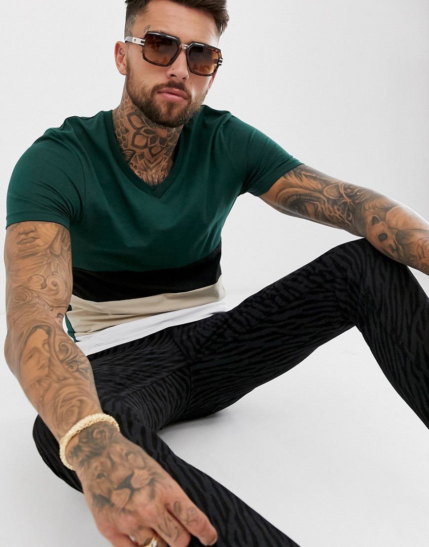 ASOS DESIGN – Grön blockfärgad t-shirt med djup v-ringning och smal passform
