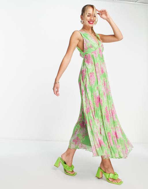 ASOS DESIGN – Grön blommig maxiklänning i ärmlös design med v-ringning, plissering och trapetsmodell