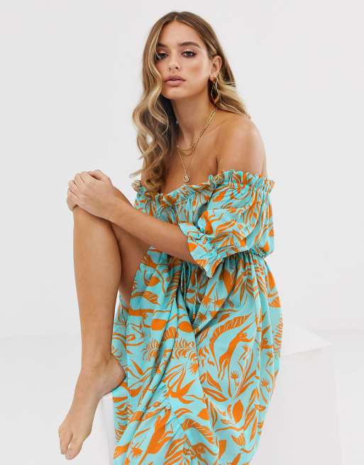 ASOS DESIGN – Grön, blommig off shoulder-klänning i maxilängd för stranden, 4 av 4