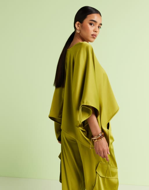 ASOS DESIGN – Grön, figursydd topp i satin med rysch och långa ärmar, del av set, 4 av 4