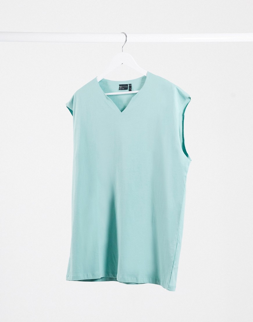 ASOS DESIGN – Grön oversize-t-shirt i longline-modell utan ärm med sprund i halsringningen