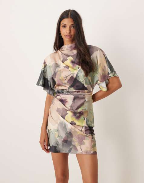 ASOS DESIGN –Grön, storblommig miniklänning i satin med hög ringning och utsvängda ärmar - view 1