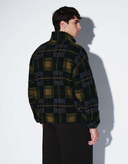ASOS DESIGN – Grön sweatshirt av teddy i oversize med rutigt mönster och kvartslång dragkedja, 4 av 5