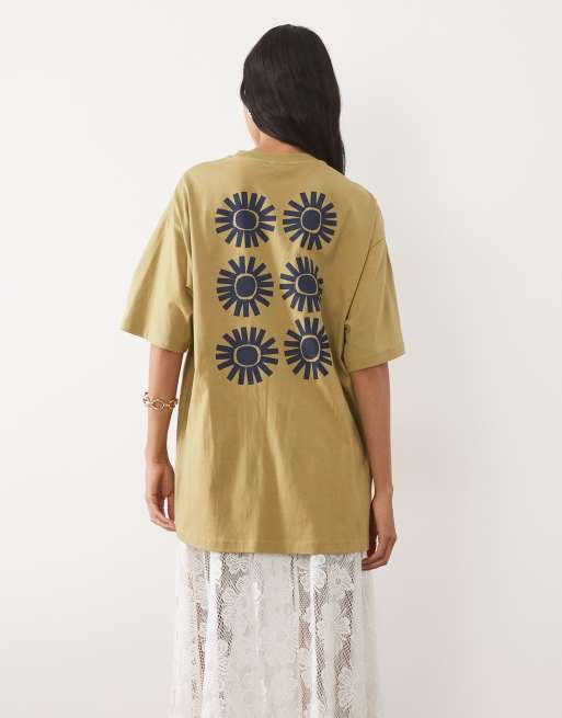 ASOS DESIGN – Grön t-shirt i oversize med tryck och underklänning i spets, 4 av 4