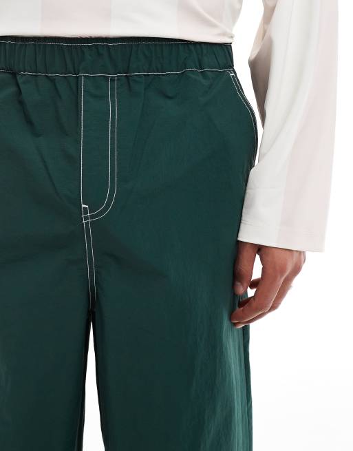 ASOS DESIGN – Gröna byxor i nylon med baggy-stil och kontrasterande sömmar, 3 av 5