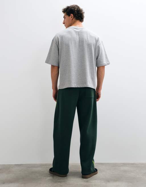 ASOS DESIGN – Gröna mjukisbyxor i cocoon-modell med revärer, 5 av 9