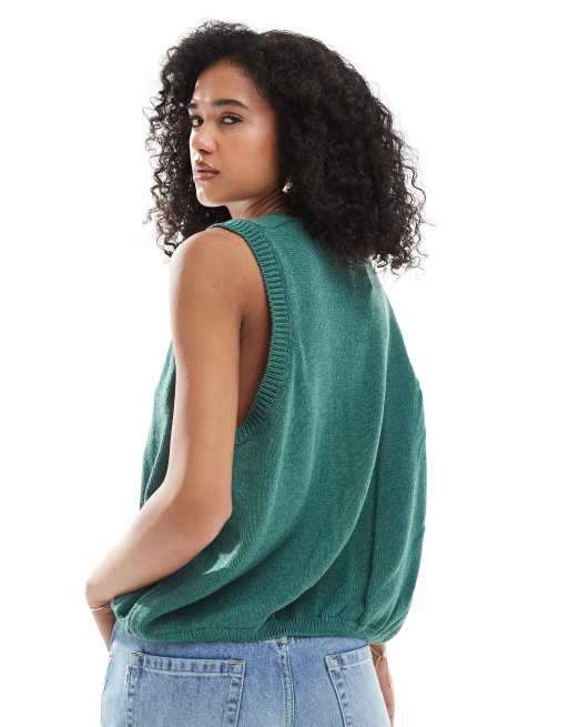 ASOS DESIGN – Grönt, stickat sportlinne med v-ringning och knytning framtill, 2 av 4