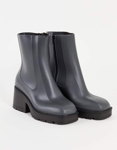 asos design grounded heeled rain boots in black