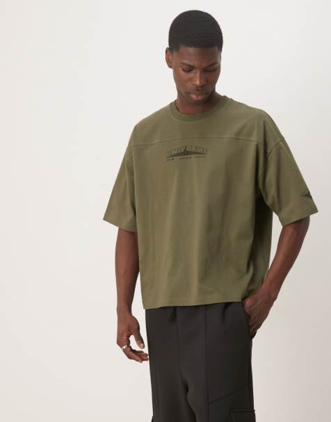 ASOS DESIGN – Gruby T-shirt o pudełkowym kroju oversize w kolorze khaki z nadrukiem na piersi i ozdobnymi szwami - view 1
