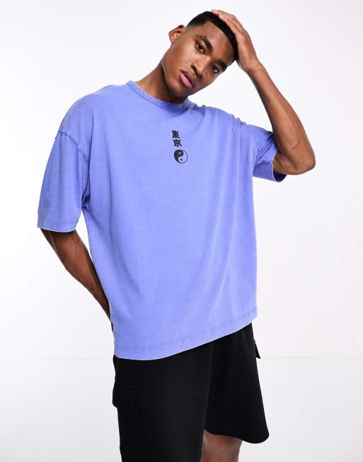 ASOS DESIGN – Gruby T-shirt oversize z materiału o gramaturze 220 gsm w spranym niebieskim kolorze z nadrukiem na piersi