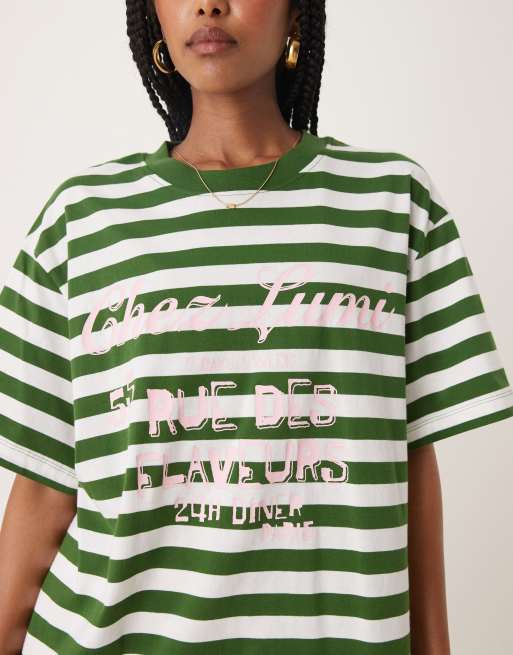 ASOS DESIGN – Grün gestreiftes T-Shirt in regulärer Passform mit „Chez Lumi“-Grafik, 2 von 4