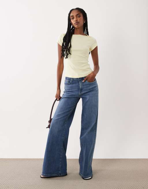 ASOS DESIGN – Gul, krympt t-shirt med båtringning, rundad nederkant och uddkantad ringning, 4 av 4